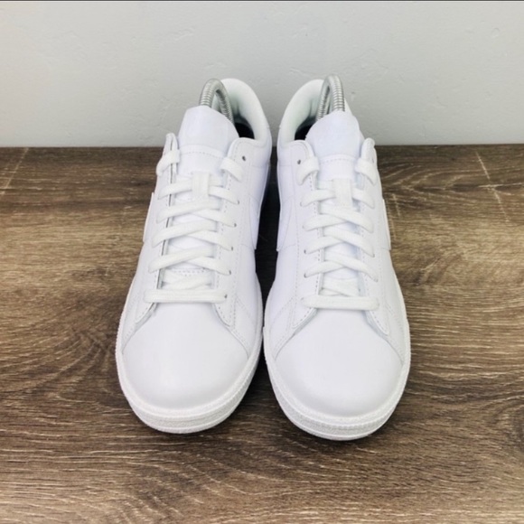 NEW Nike Tennis Classic - Picture 3 of 6